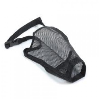 AN MESH DOG MUZZLE